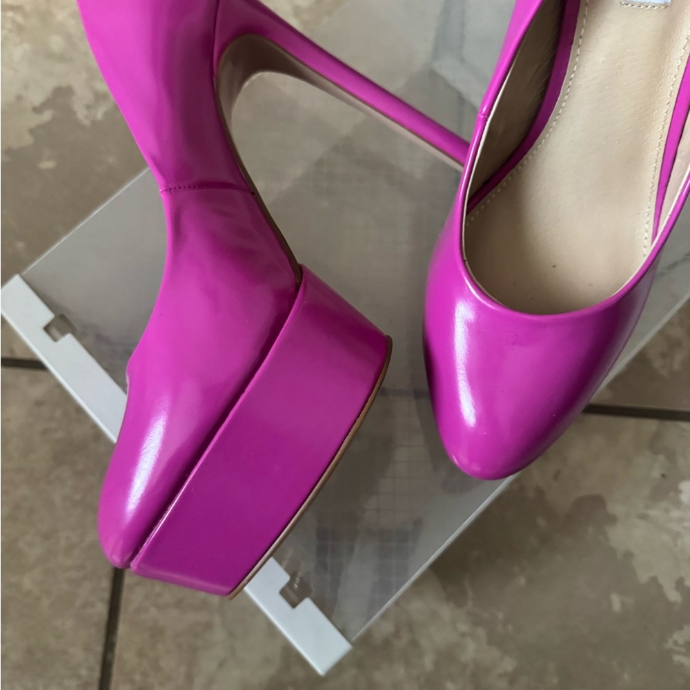 Steve Madden Fuchsia Platform Heels